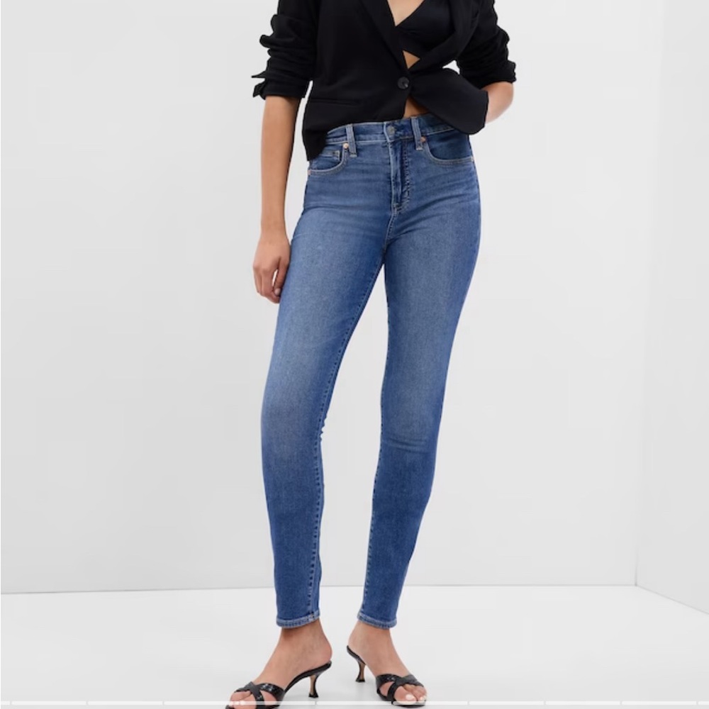 Gap 1969 true skinny super high rise jeans, blue Elliot Lake wash, size 30 R